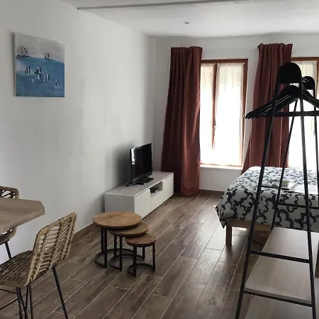 Apartment Village