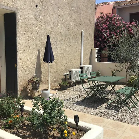 Village * Vias